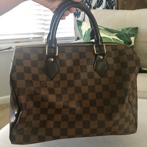 EUC Louis Vuitton Damier Speedy 30 w/ lock